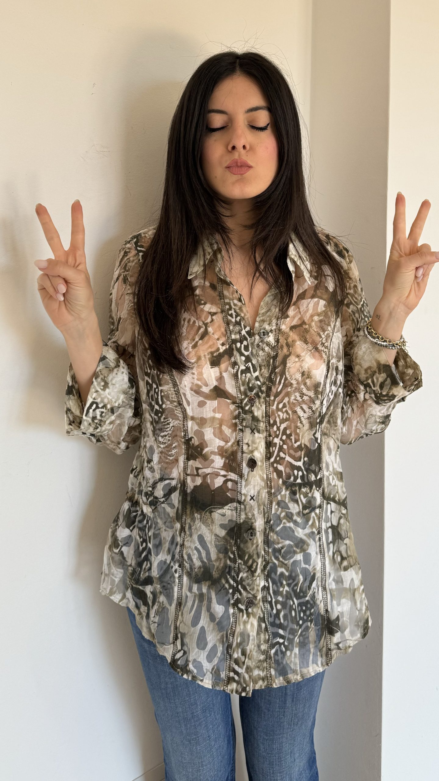 Camicia trasparente y2K animalier e fiori - immagine 3