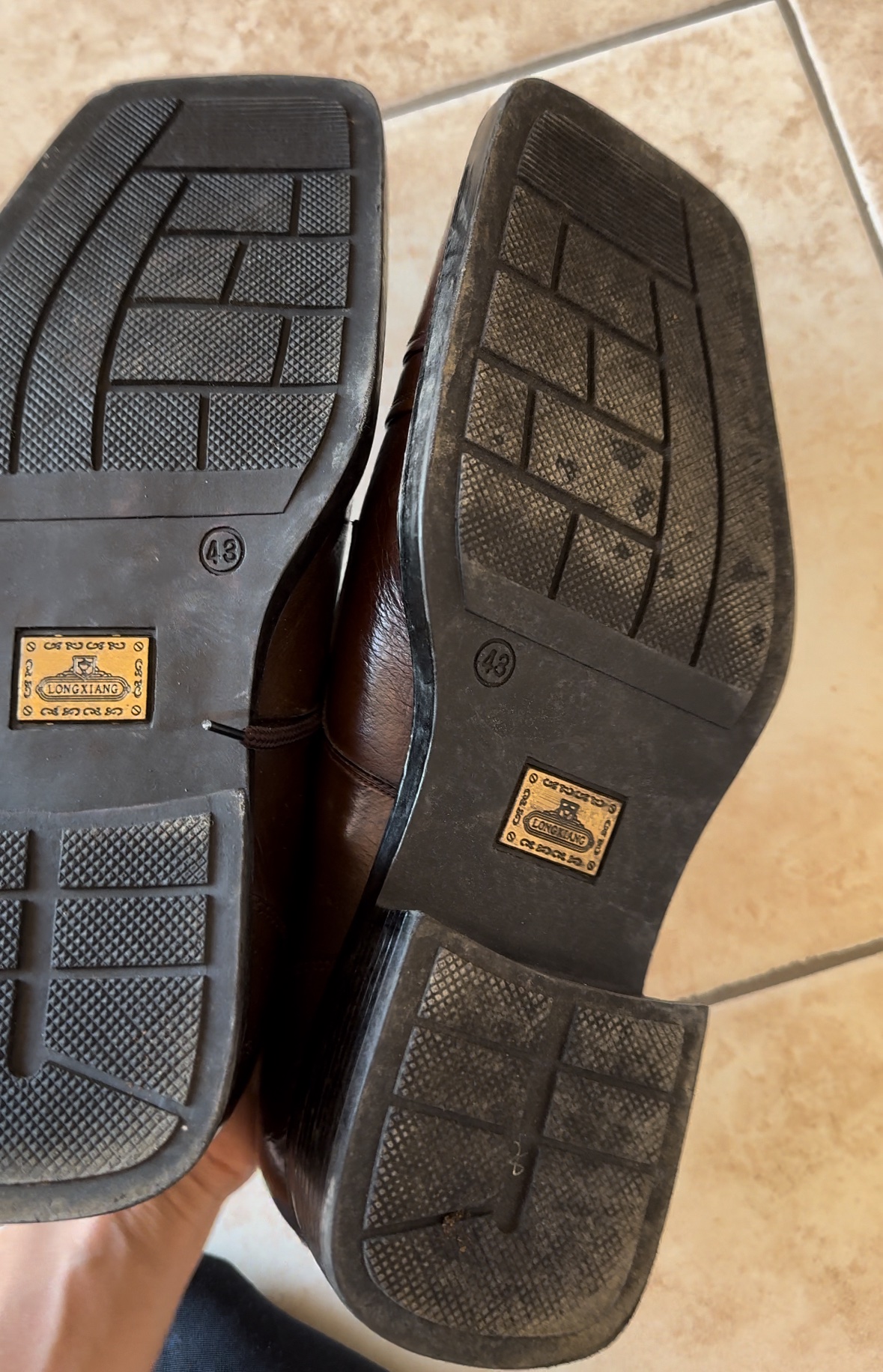 Scarpe in pelle stringate con punta quadrata marrone - immagine 3