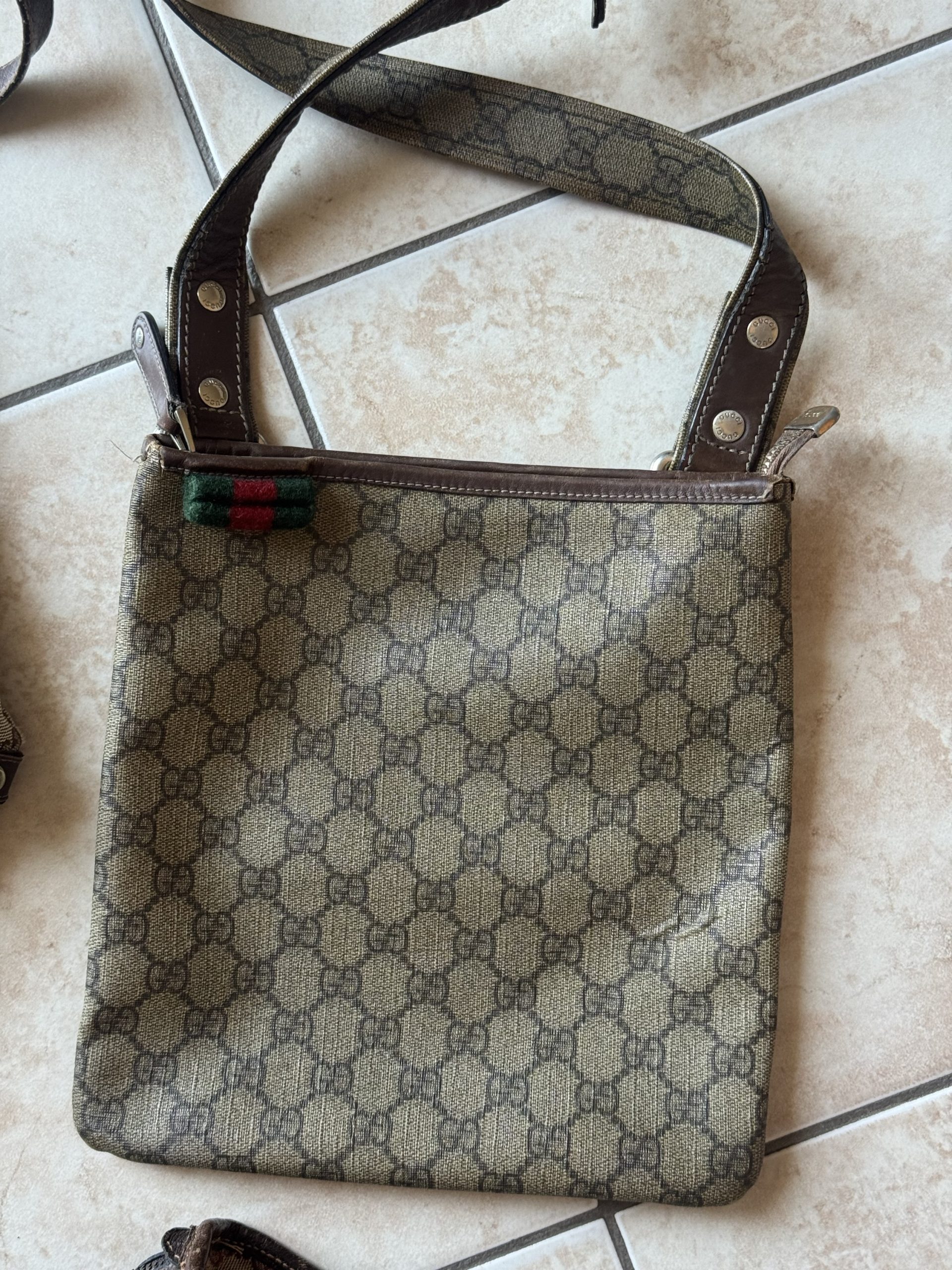 Borsello Gucci in tela monogram - immagine 7