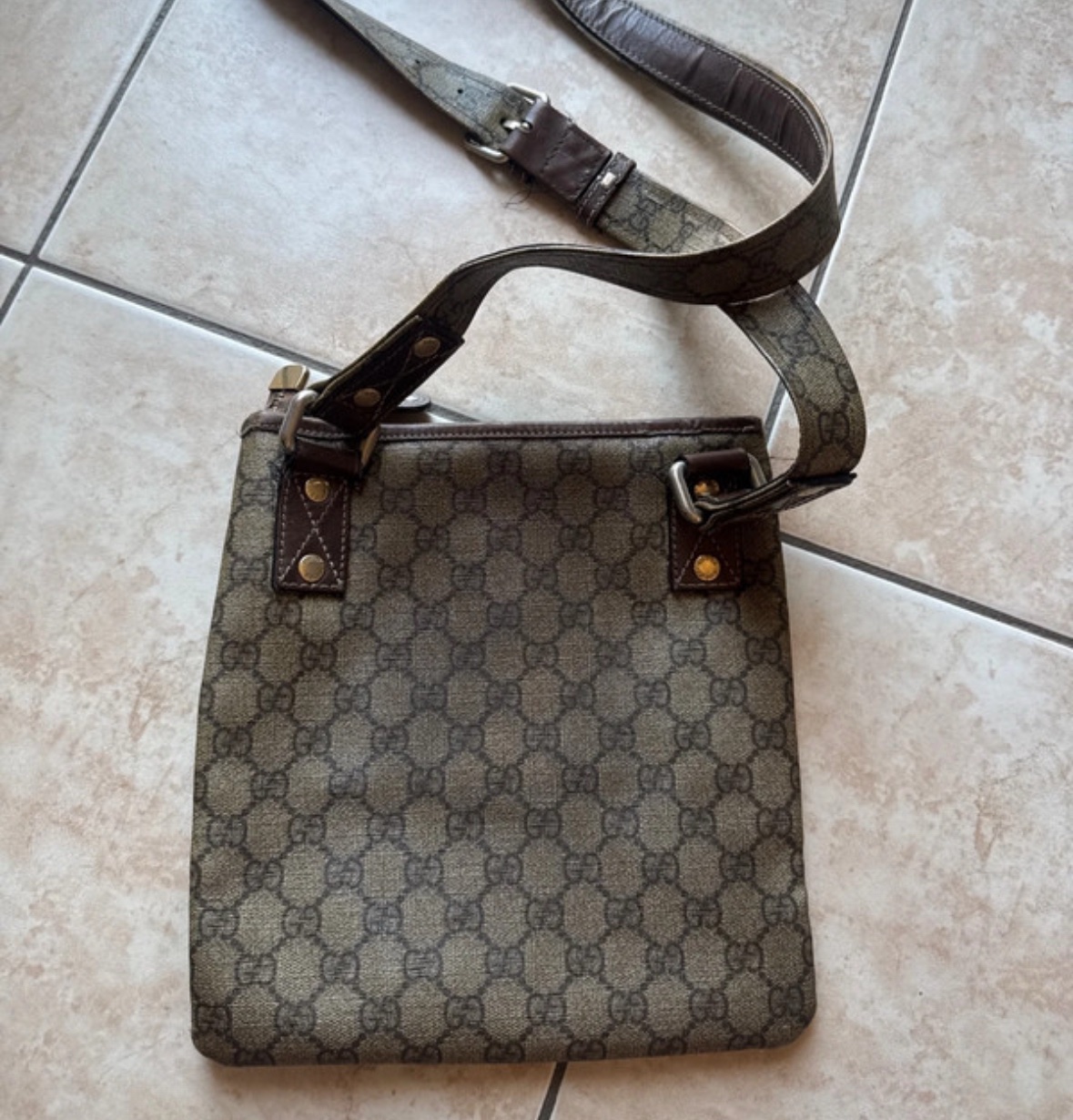 Borsello Gucci in tela monogram