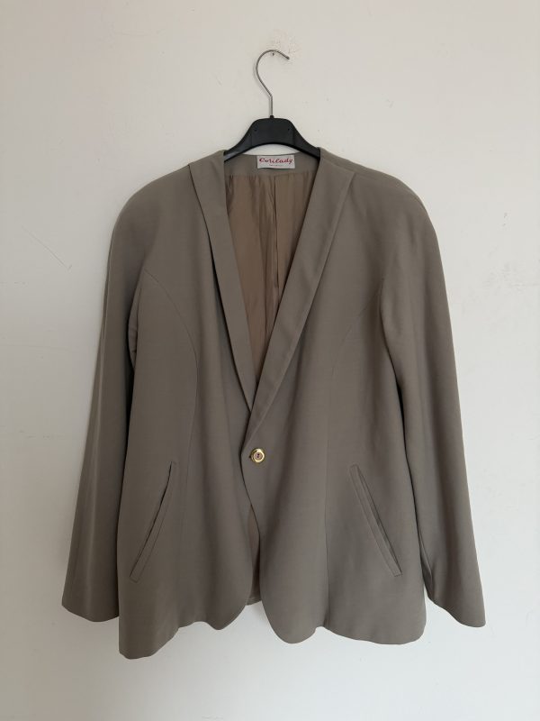 Blazer da donna con spalla raglan e bottone gioiello in pura lana