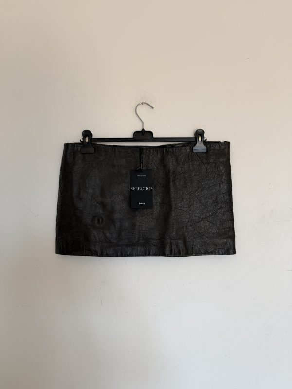 Microgonna in vera pelle linea Mango Premium